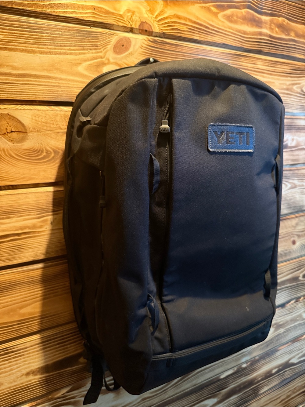 Yeti Black Men's Everyday Backpack with Padded Straps - Picture 2 of 6